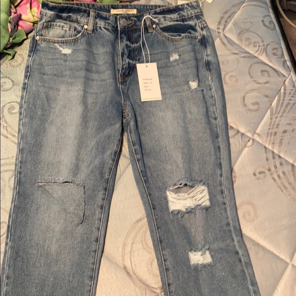 Denim distressed jeans
